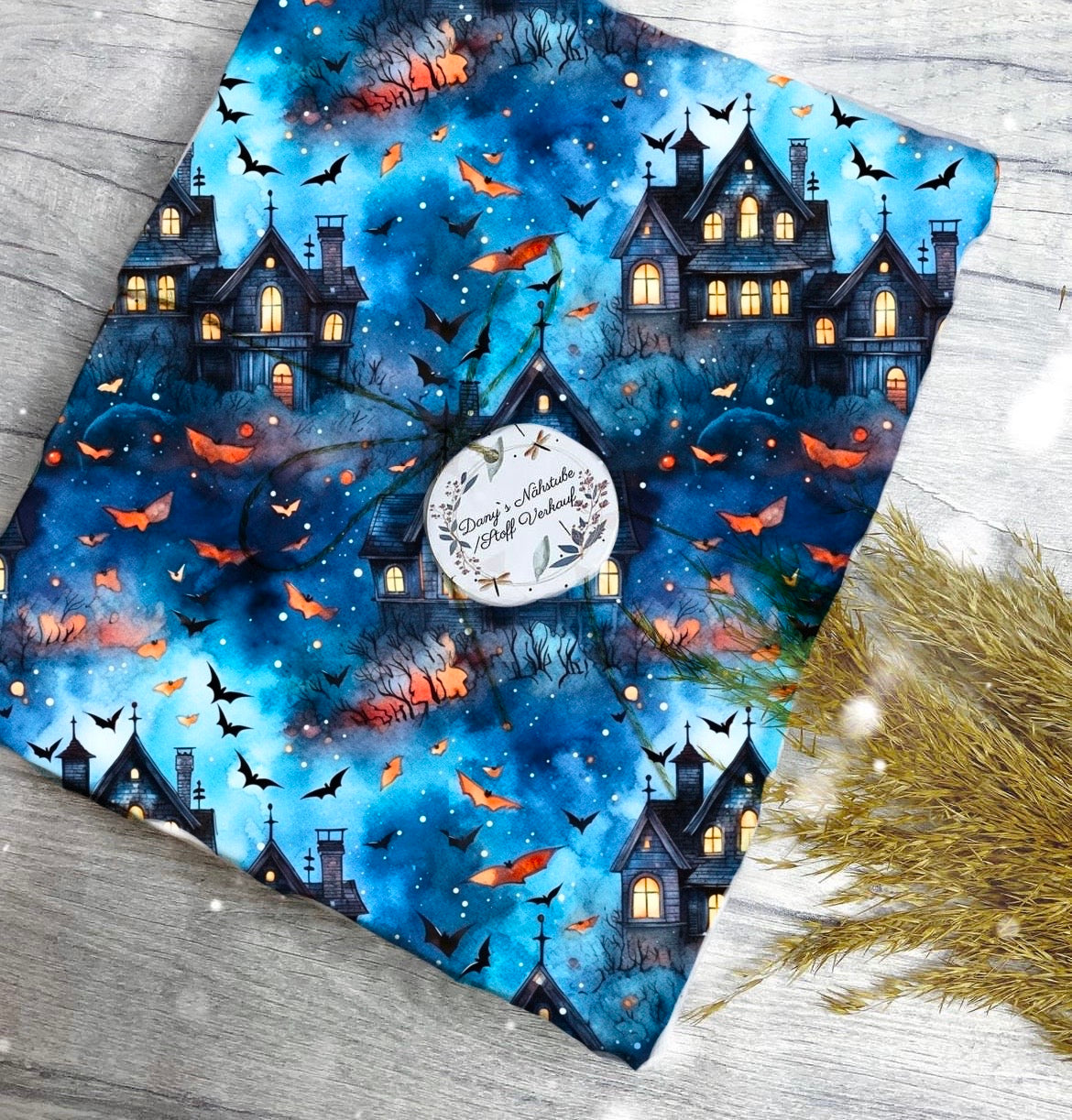 Blaues Schloss Halloween Aktuelle Vorbestellung