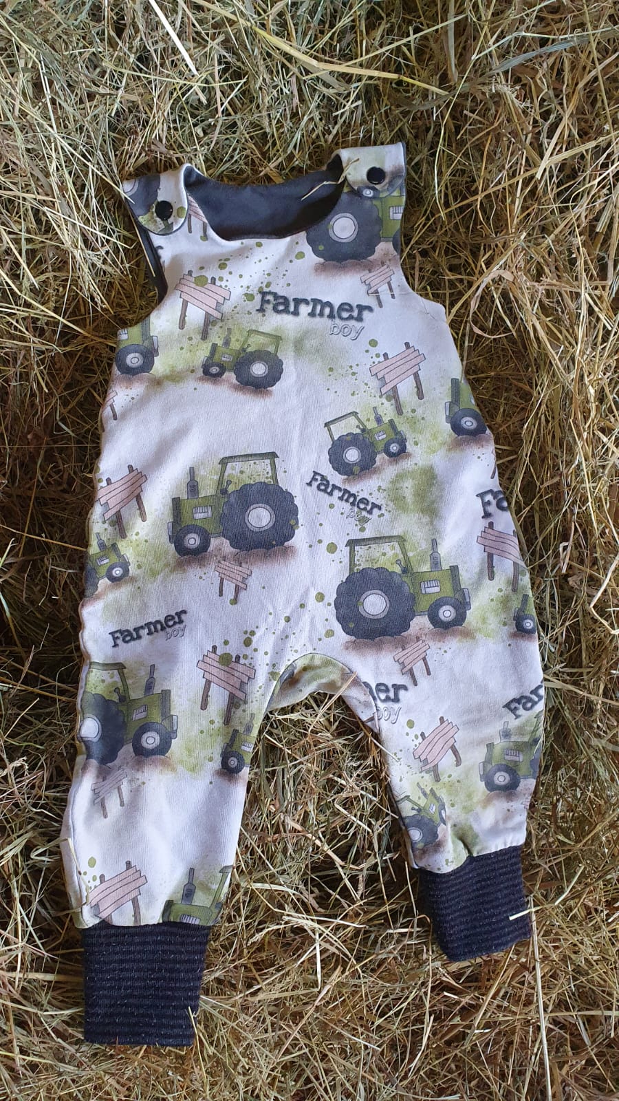 Tanelo Traktor grün Dauervorbestellung