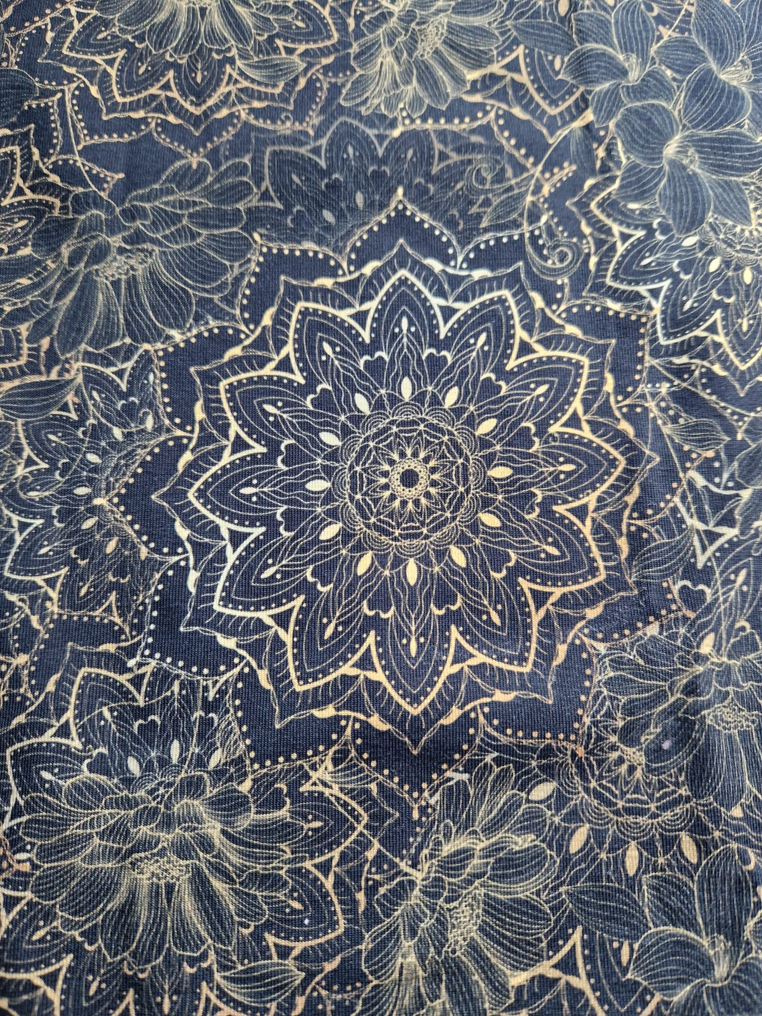 Mandala Gold Neue Vorbestellung