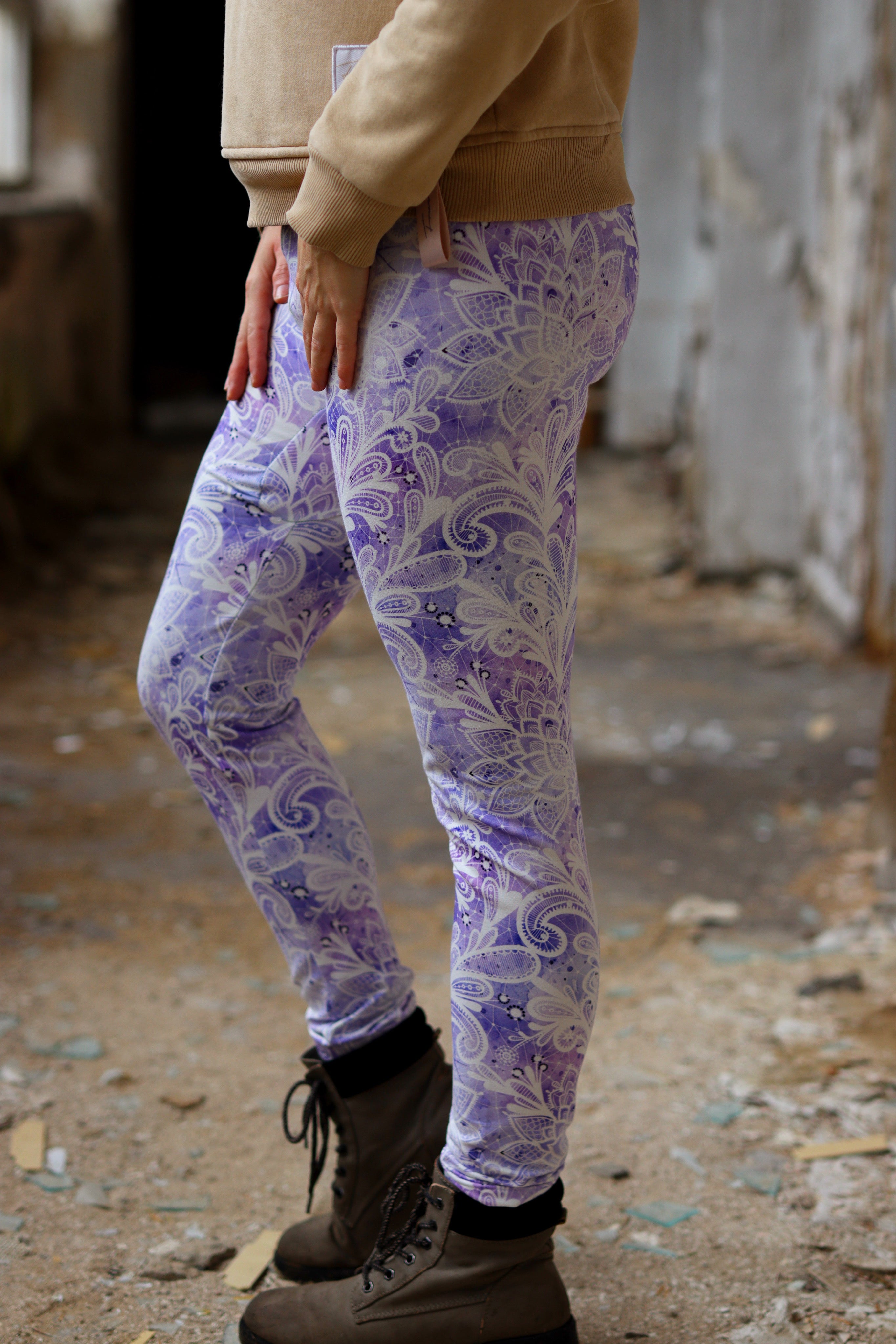 Lila Spitzenoptik Dauervorbestellung