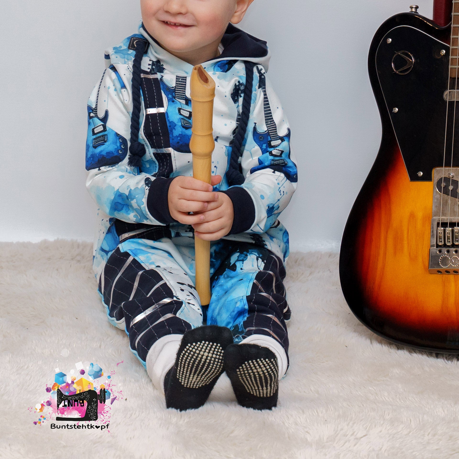 Blaue Gitarre ￼ Dauervorbestellung