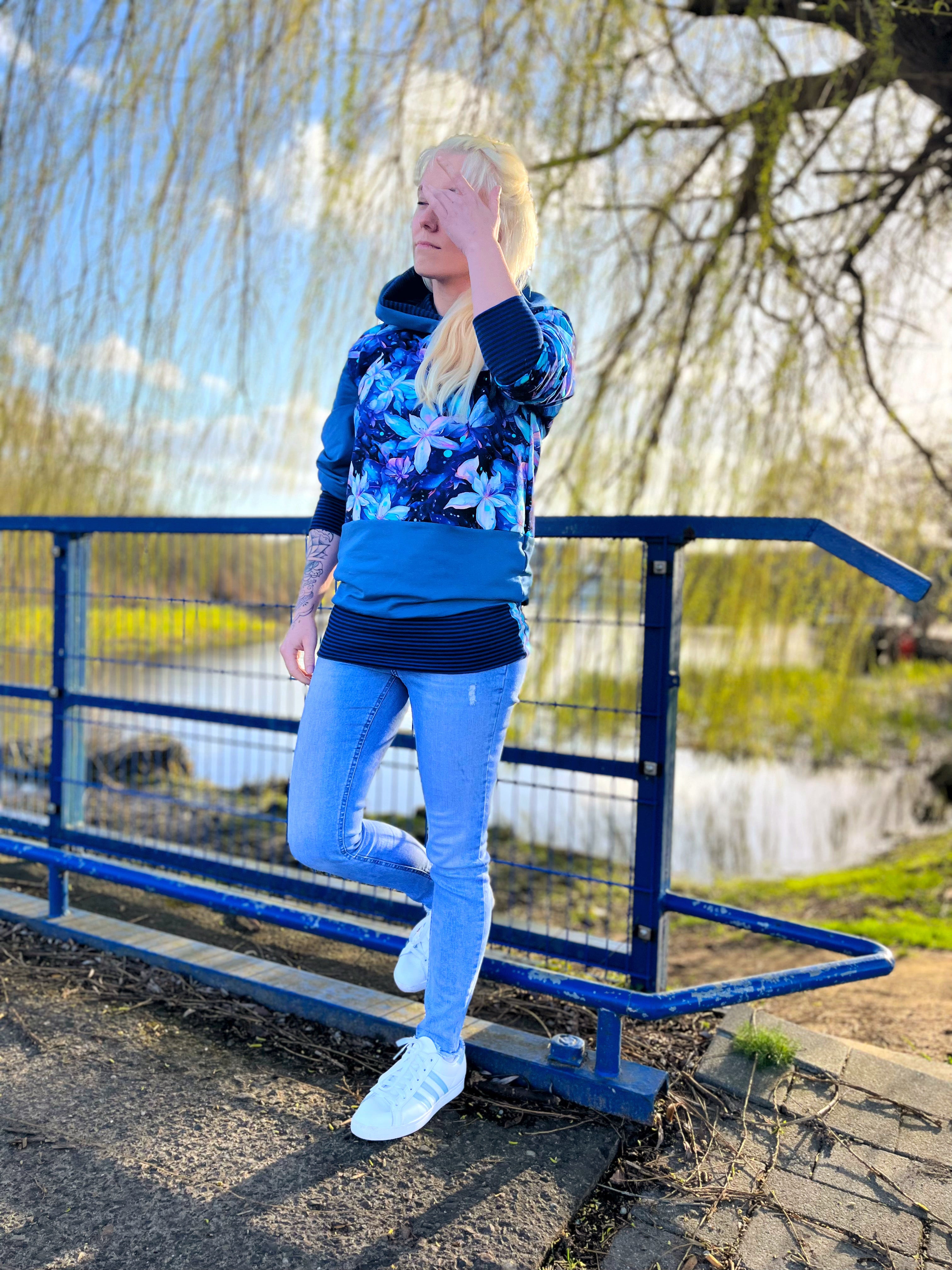 Lila Neon Blumen Dauervorbestellung