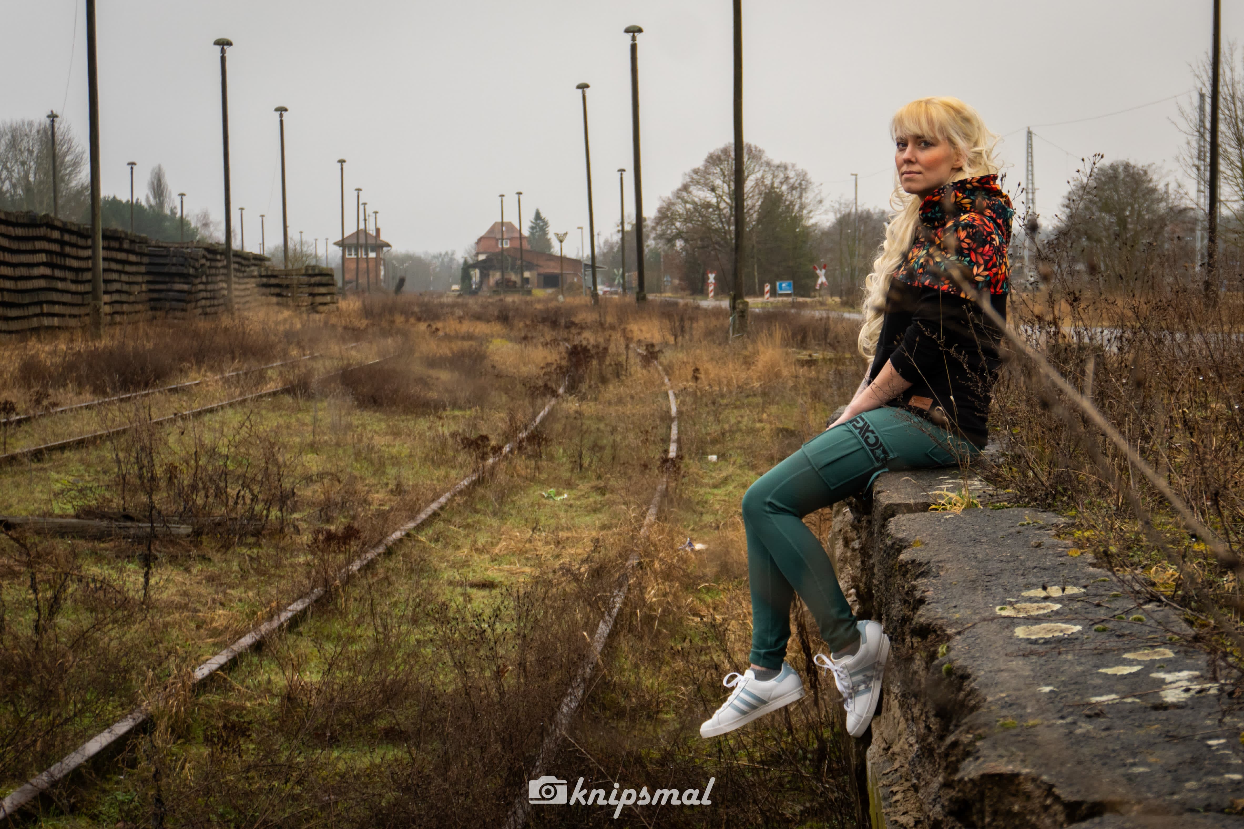 Black leaves  Dezember Vorbestellung