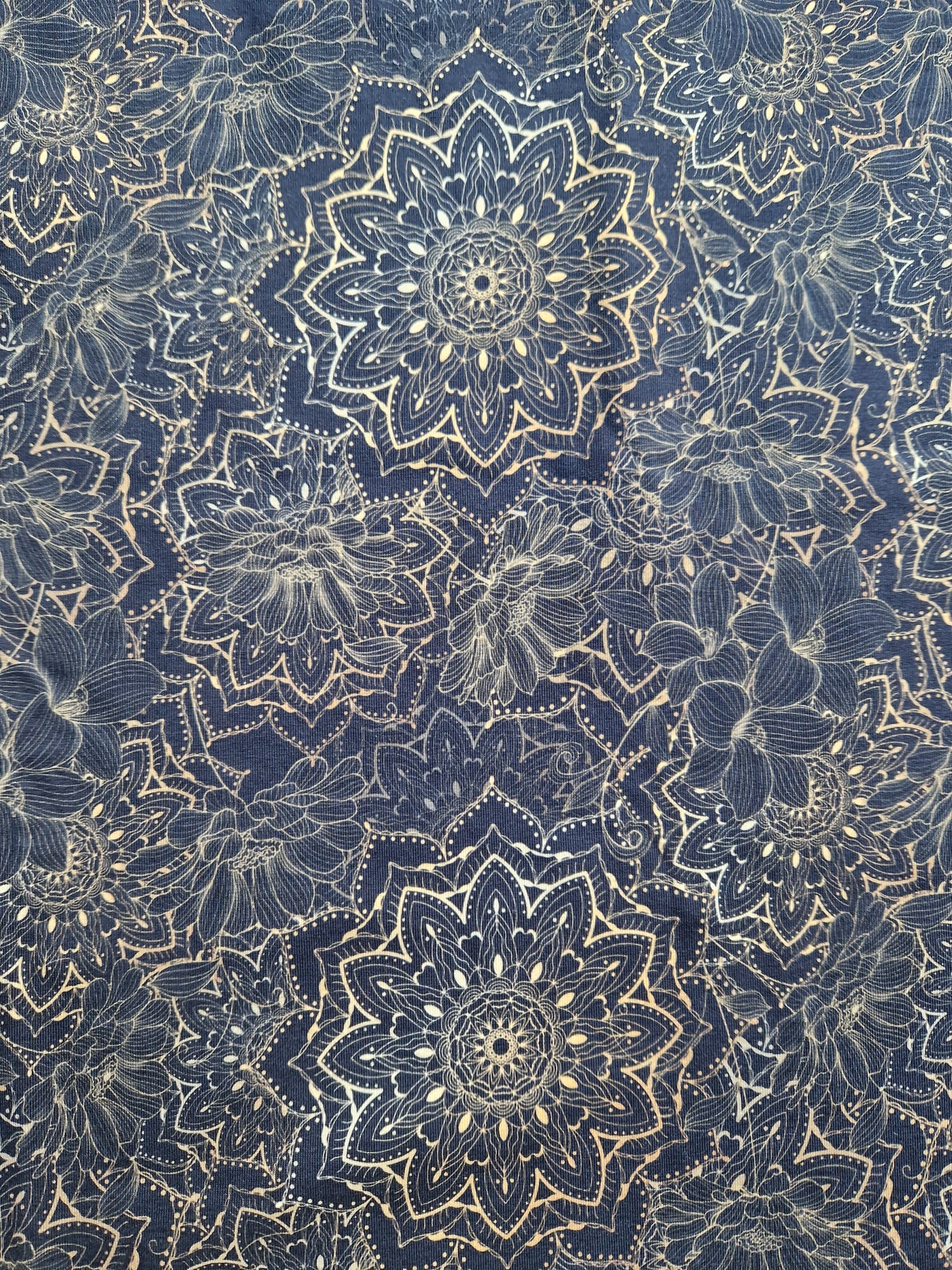 Mandala Gold Neue Vorbestellung