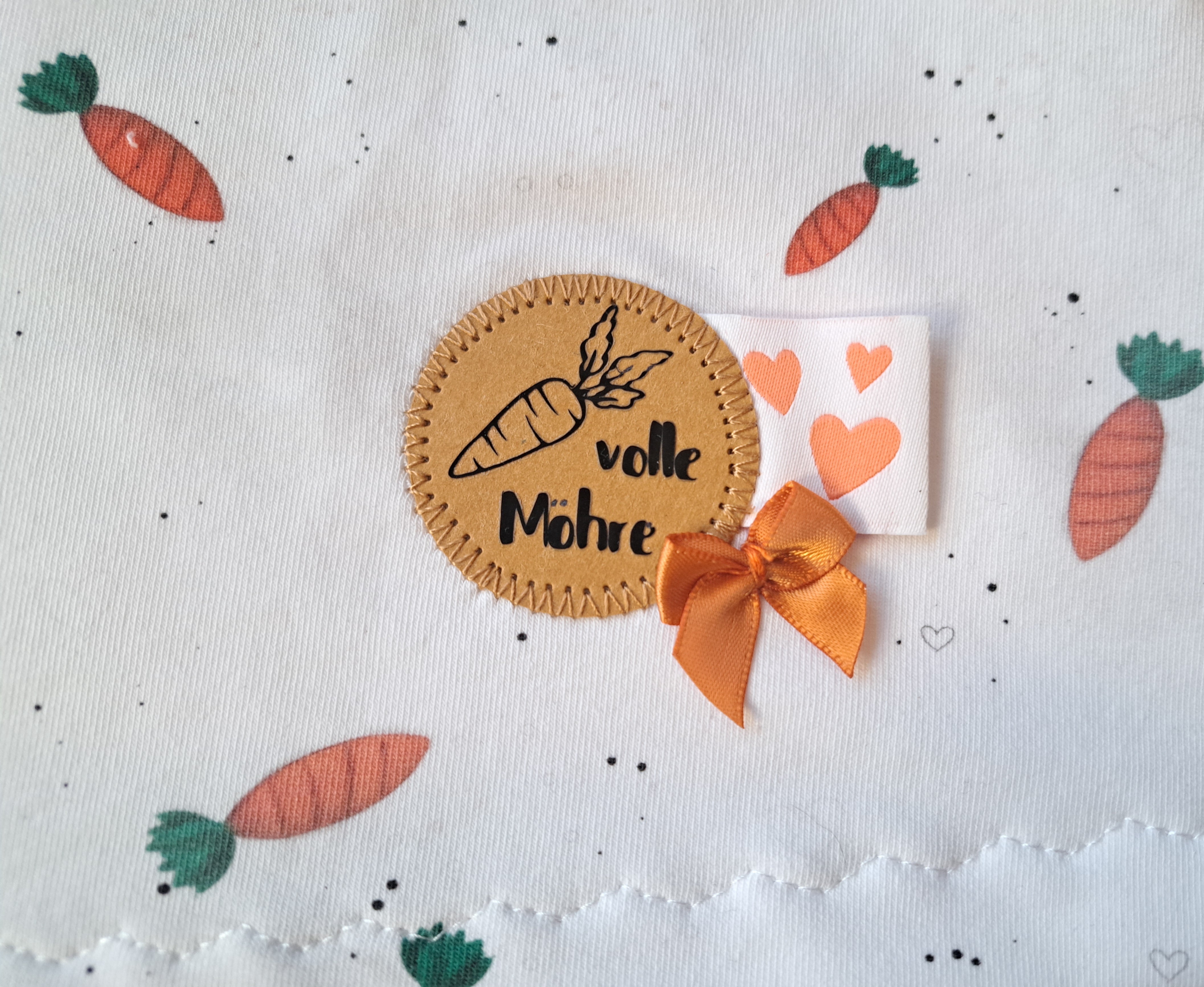 Love carrots in the heart Eigenproduktion Dauervorbestellung