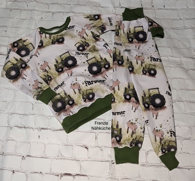 Tanelo Traktor grün Dauervorbestellung