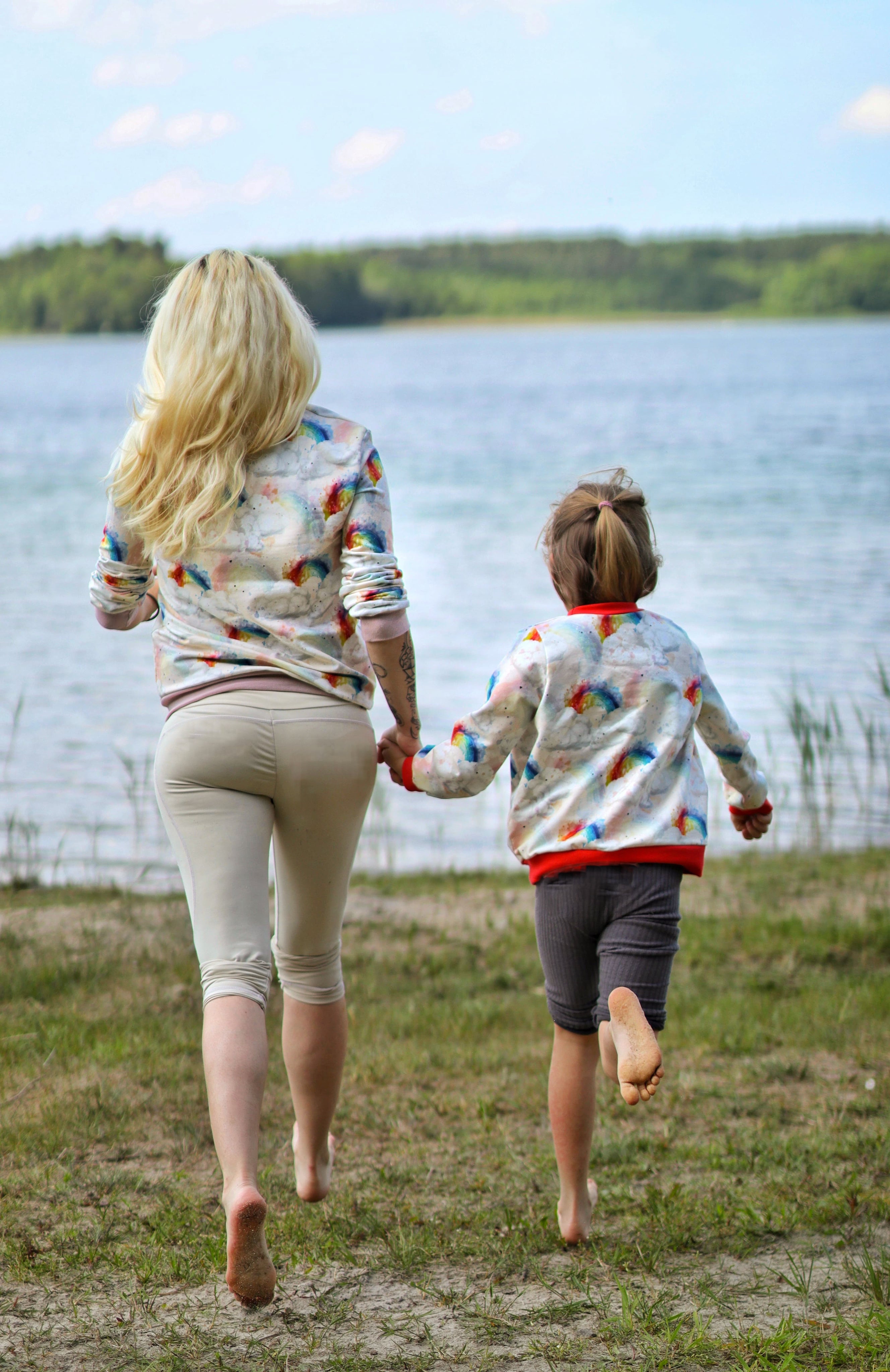Bunter Regenbogen Himmel Dauervorbestellung