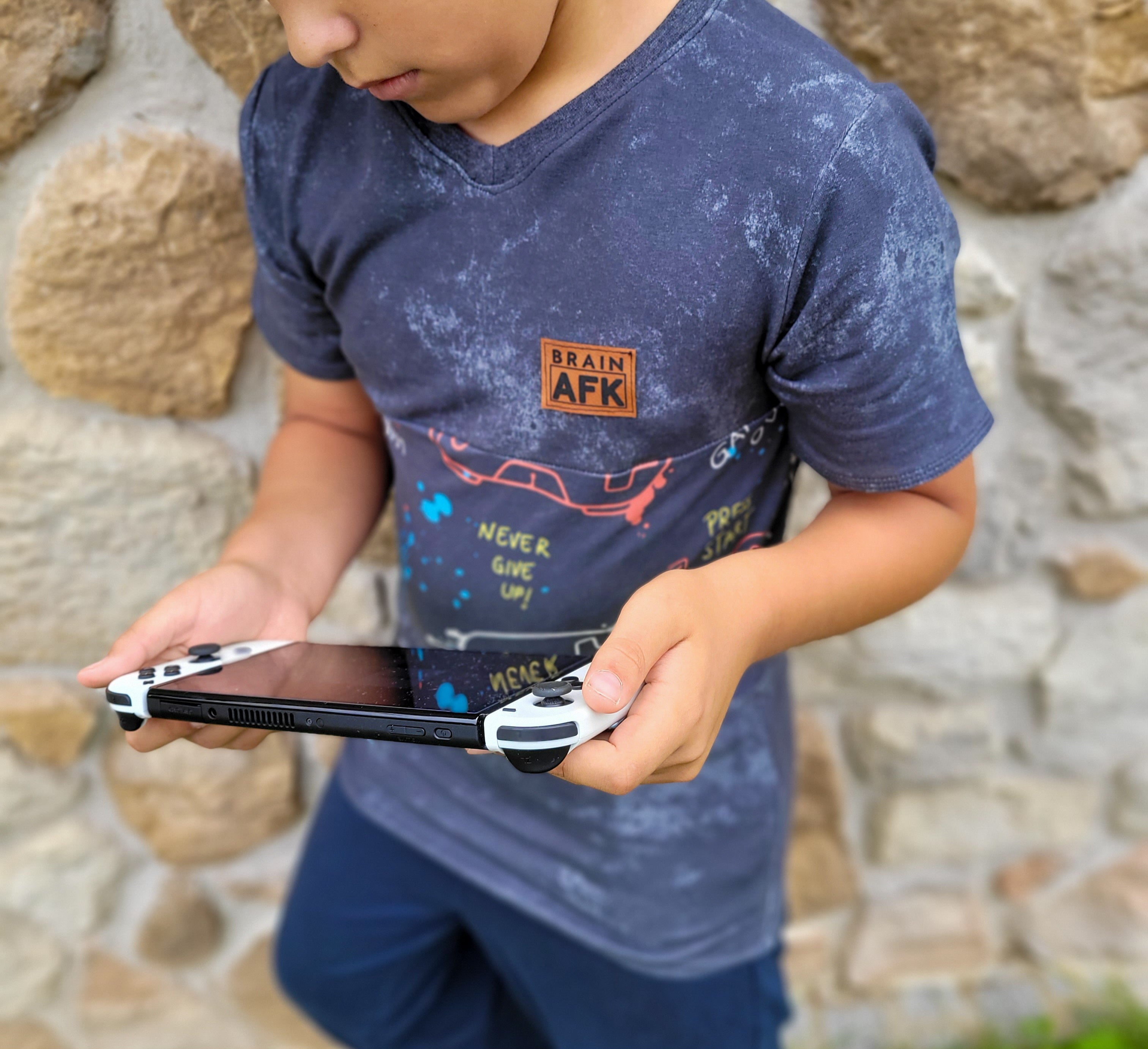 Dunkelgrau Grunge Eigenproduktion Dauervorbestellung