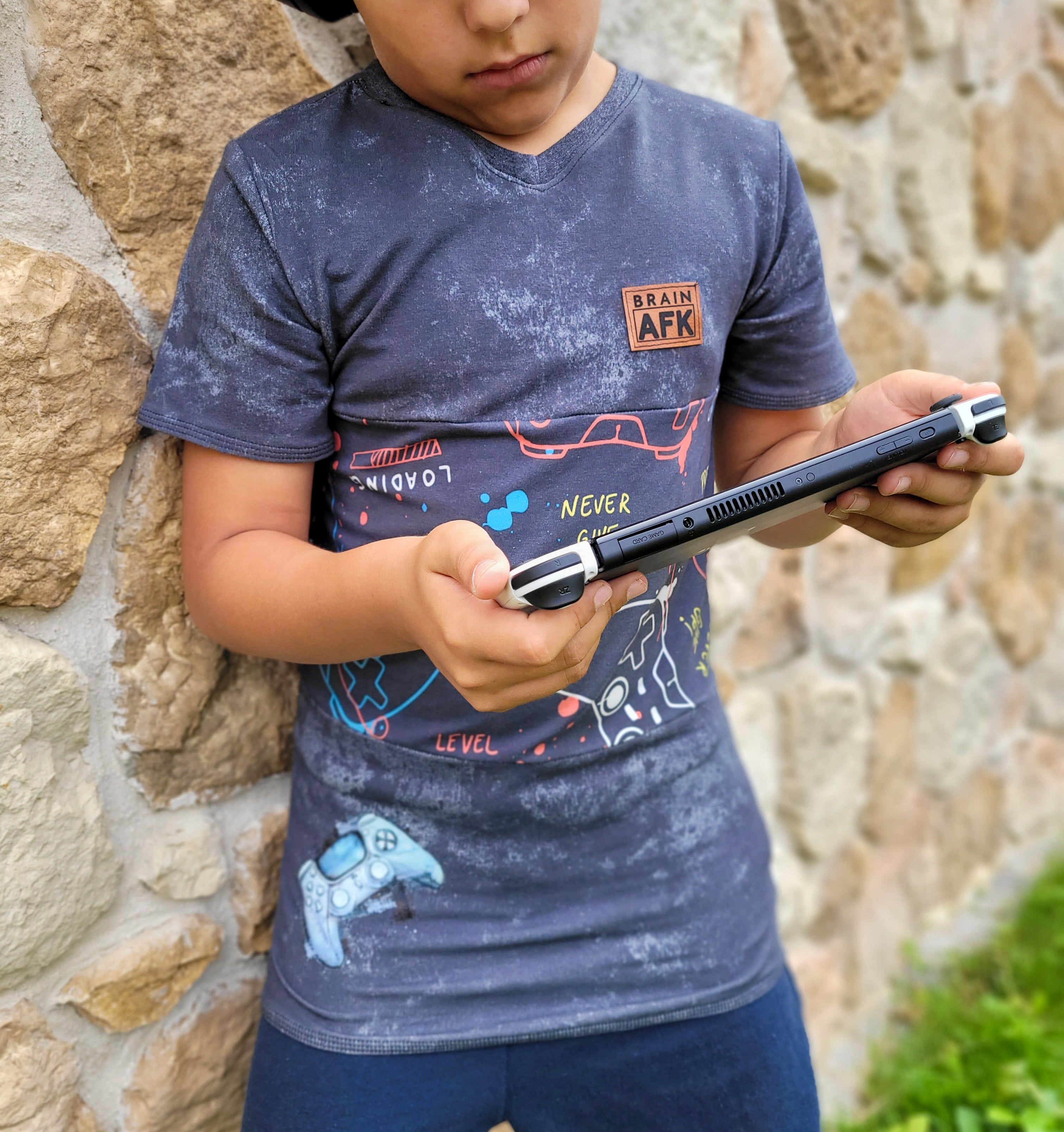 Dunkelgrau Grunge Eigenproduktion Dauervorbestellung